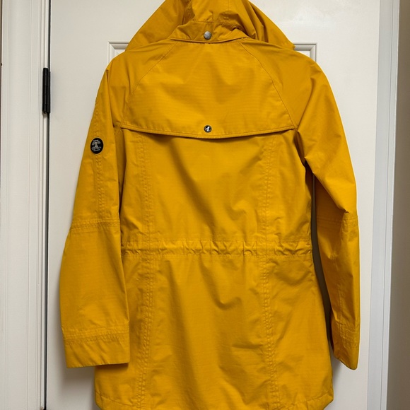 Barbour Rain Coat with Detachable Hood - Picture 3 of 10